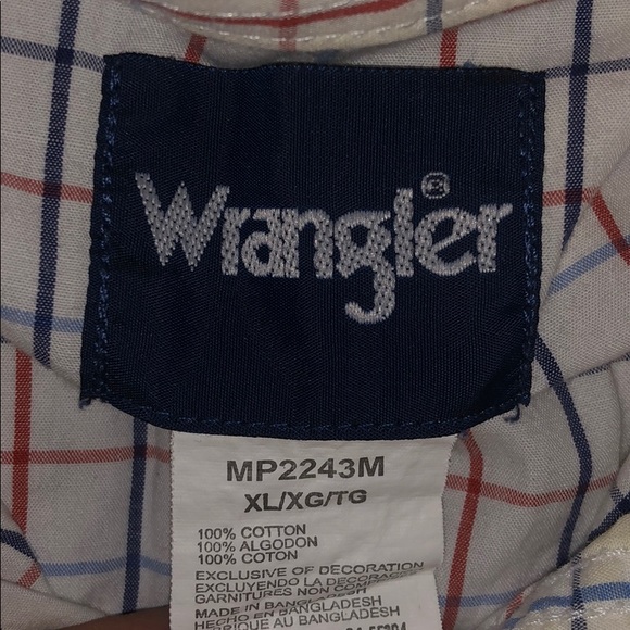 Wrangler long sleeve button-up XL - Picture 4 of 4